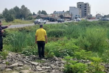 بازدید شهردار جهت تسطیح حاشیه بلوار سردار سلیمانی