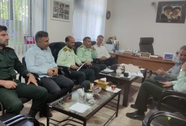 حضور فرمانده نیروی انتظامی در شهرداری تولم‌شهر