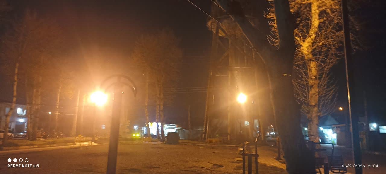 تعمیر و بروزرسانی روشنایی معابر پارک فلاح آباد