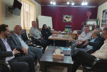 جلسه سرپرست شهرداری تولم شهر و اعضای شورای اسلامی شهر با مجری طرح بازنگری و توسعه شهری تولم شهر
